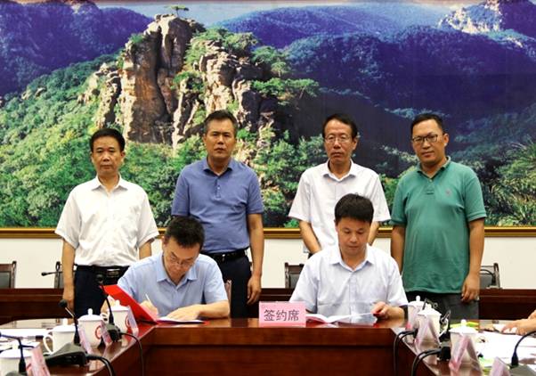 http://news.lyu.edu.cn/_upload/article/images/30/16/710278854a8fb431780393c3f205/33533e98-3ebf-47b6-bf12-1a2756313a05.jpg
